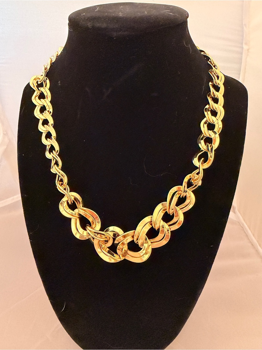 Monet Vintage Set Necklace, Earrings and Bracelet - Women Jewelry